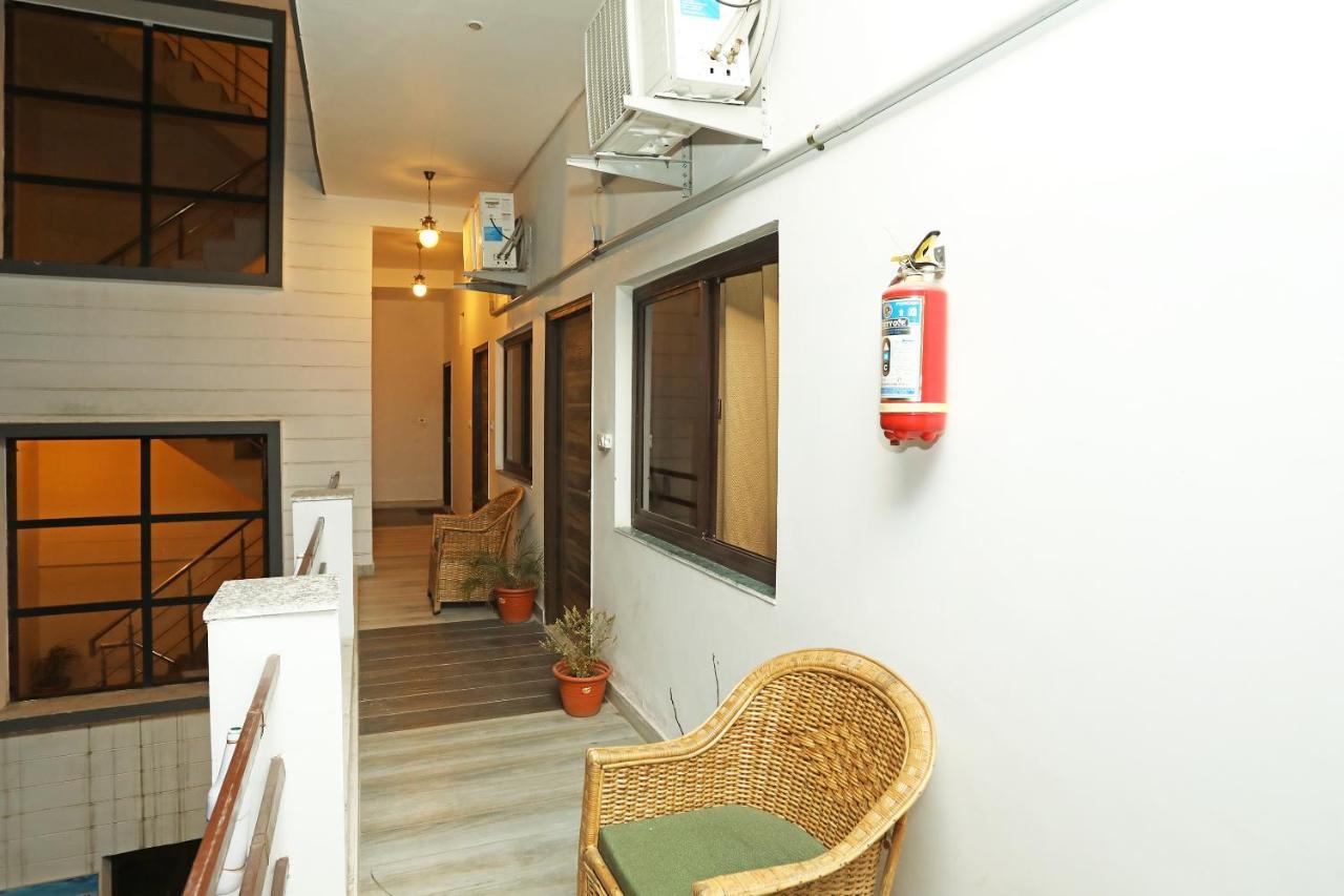Hotel Saptrishi Rishīkesh Extérieur photo