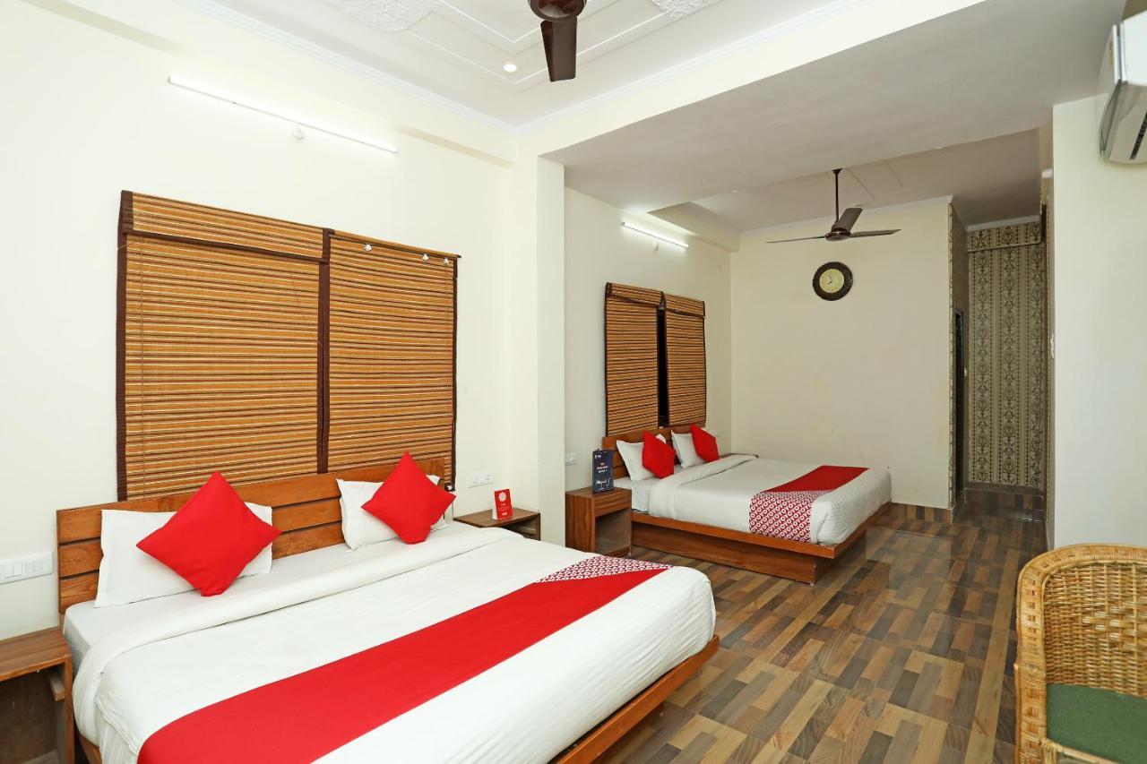 Hotel Saptrishi Rishīkesh Extérieur photo